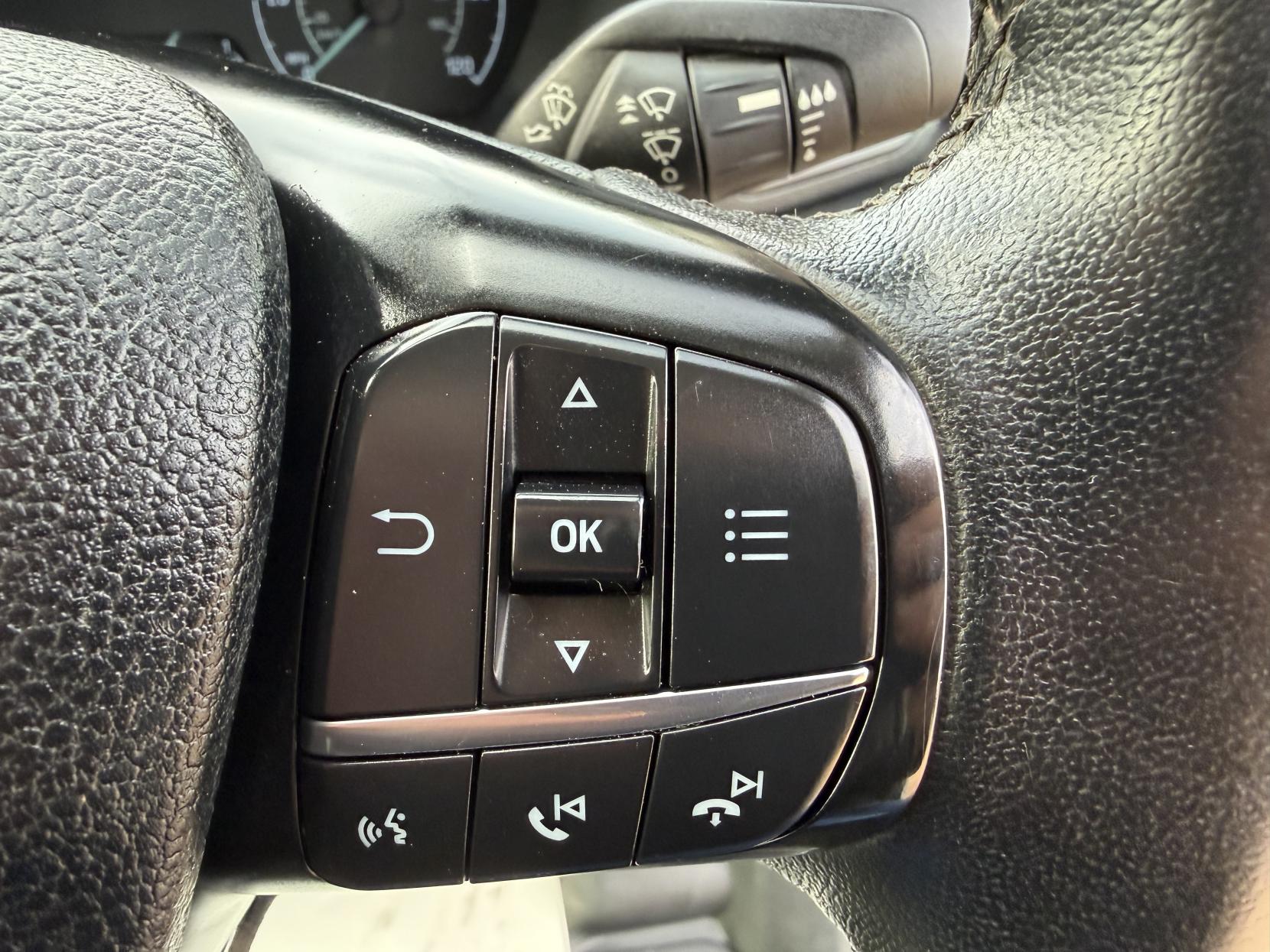 Ford Transit 2.0 350 EcoBlue Leader Panel Van 5dr Diesel Manual RWD L2 H3 Euro 6 (s/s) (130 ps)