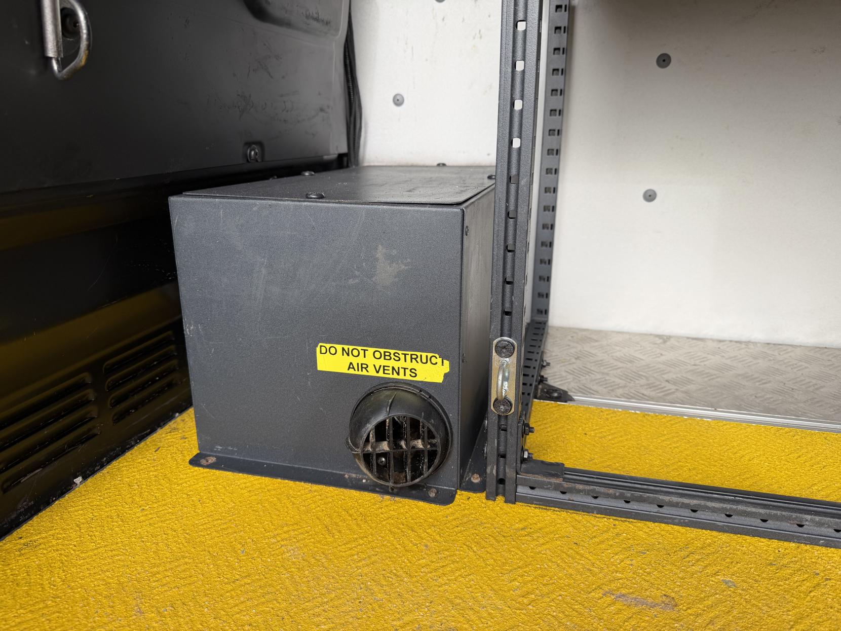 Ford Transit 2.0 350 EcoBlue Leader Panel Van 5dr Diesel Manual RWD L2 H3 Euro 6 (s/s) (130 ps)