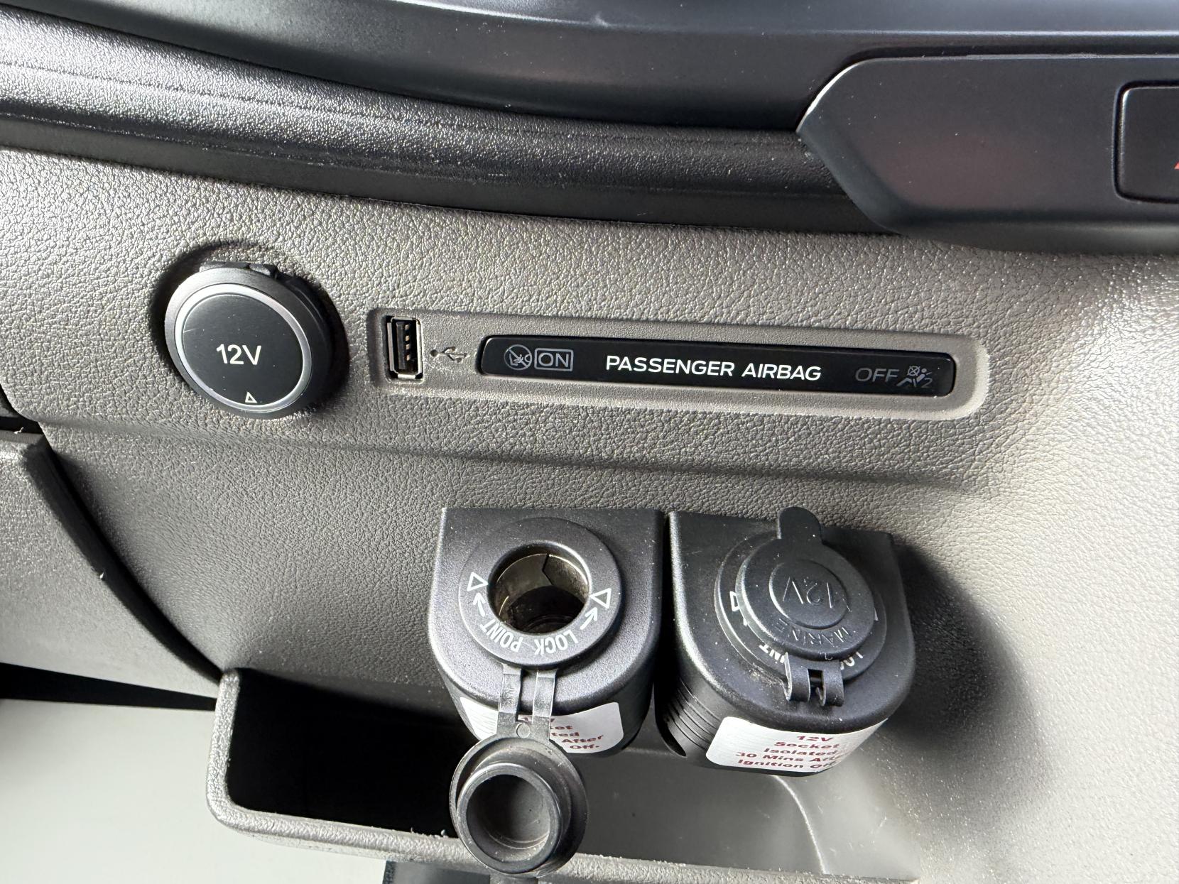 Ford Transit 2.0 350 EcoBlue Leader Panel Van 5dr Diesel Manual RWD L2 H3 Euro 6 (s/s) (130 ps)