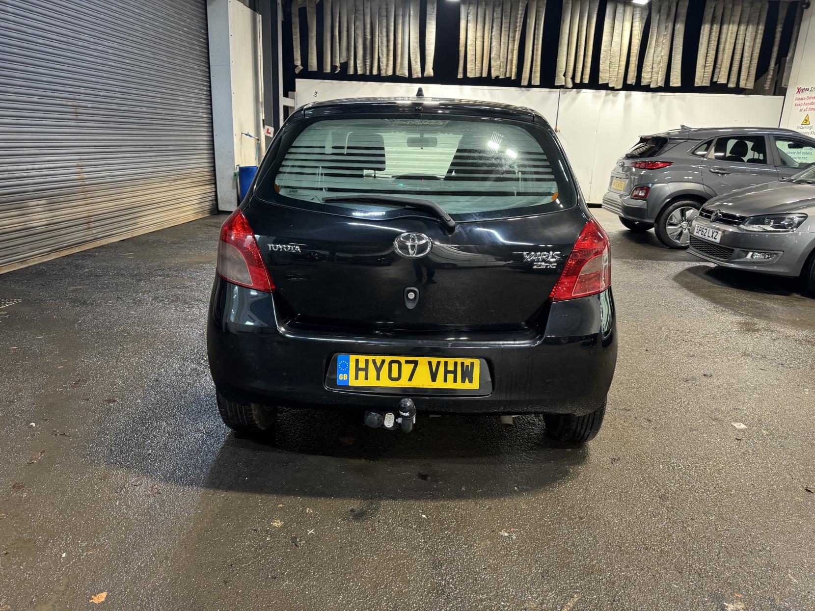 Toyota Yaris 1.3 VVT-i Zinc Hatchback 5dr Petrol Manual (141 g/km, 85 bhp)