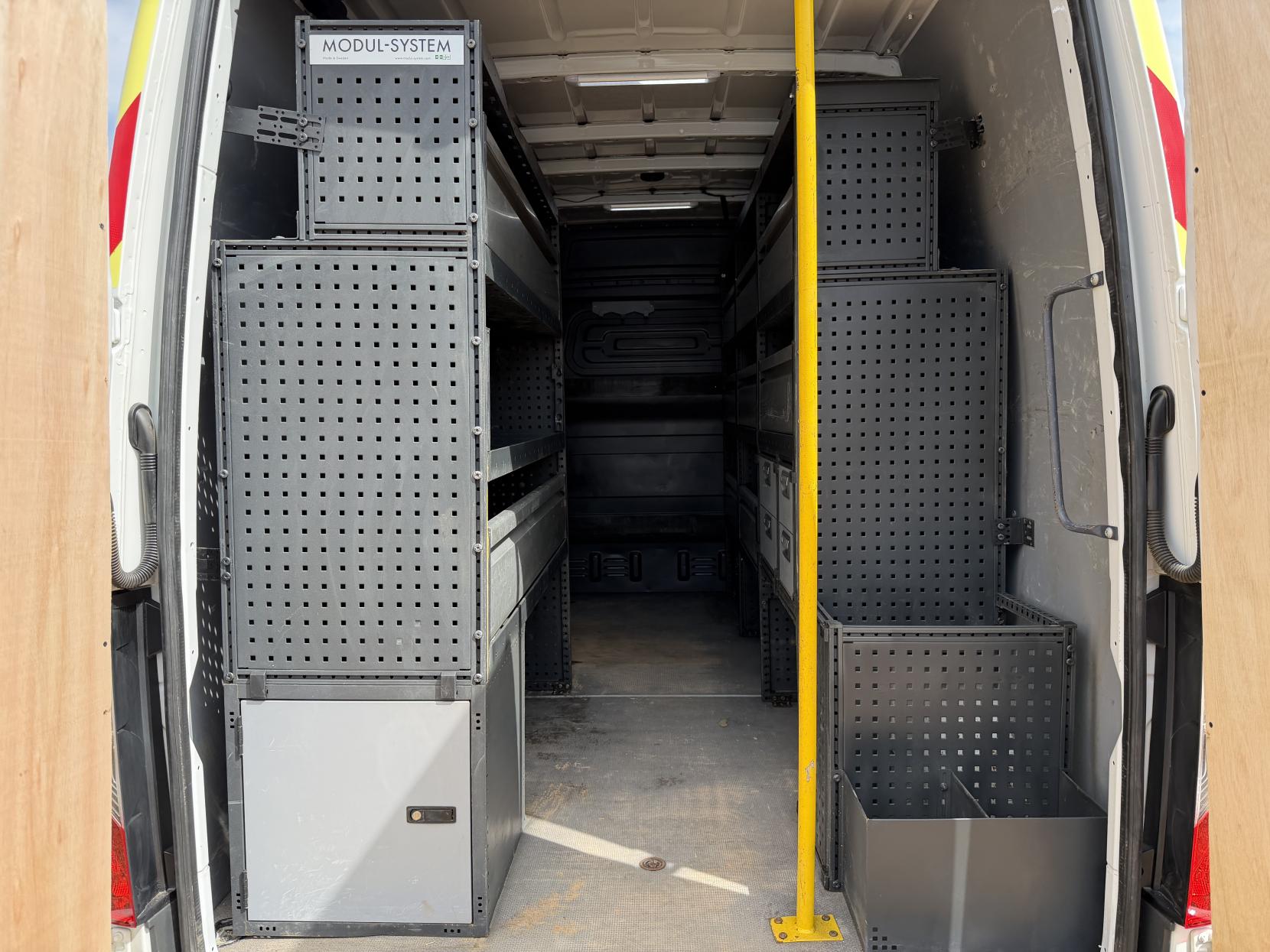 2021 Mercedes-Benz Sprinter 2.1 316 CDI Progressive Panel Van 5dr Diesel Manual RWD L2 H2 Euro 6 (s/s) (163 ps) - Thumbnail 47