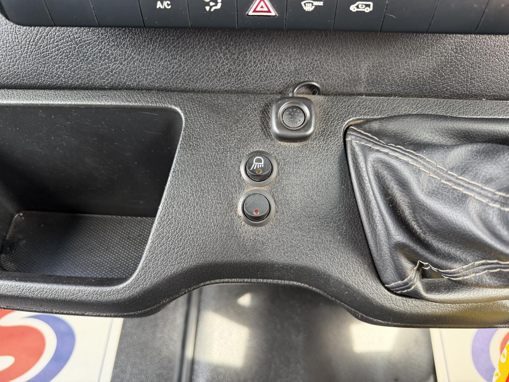 2021 Mercedes-Benz Sprinter 2.1 316 CDI Progressive Panel Van 5dr Diesel Manual RWD L2 H2 Euro 6 (s/s) (163 ps) - Thumbnail 30