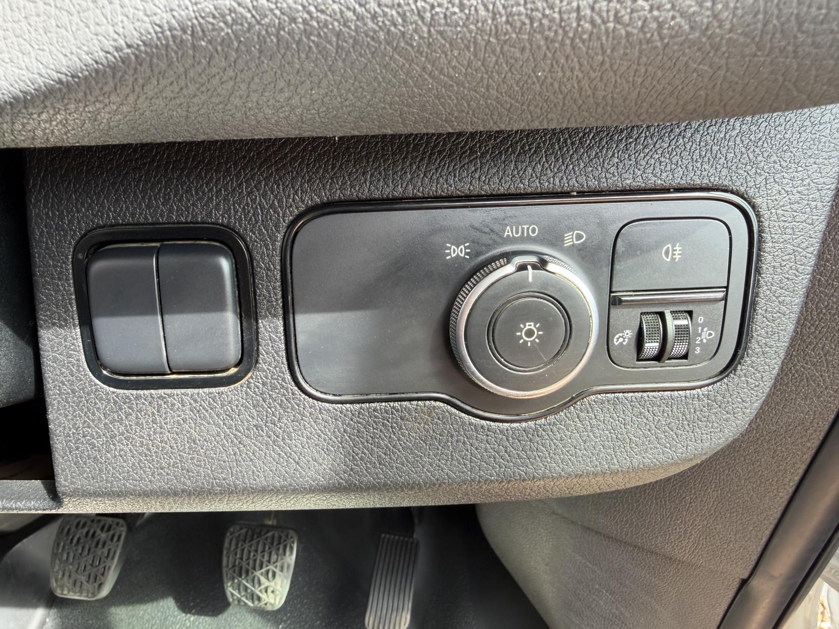 2021 Mercedes-Benz Sprinter 2.1 316 CDI Progressive Panel Van 5dr Diesel Manual RWD L2 H2 Euro 6 (s/s) (163 ps) - Thumbnail 18