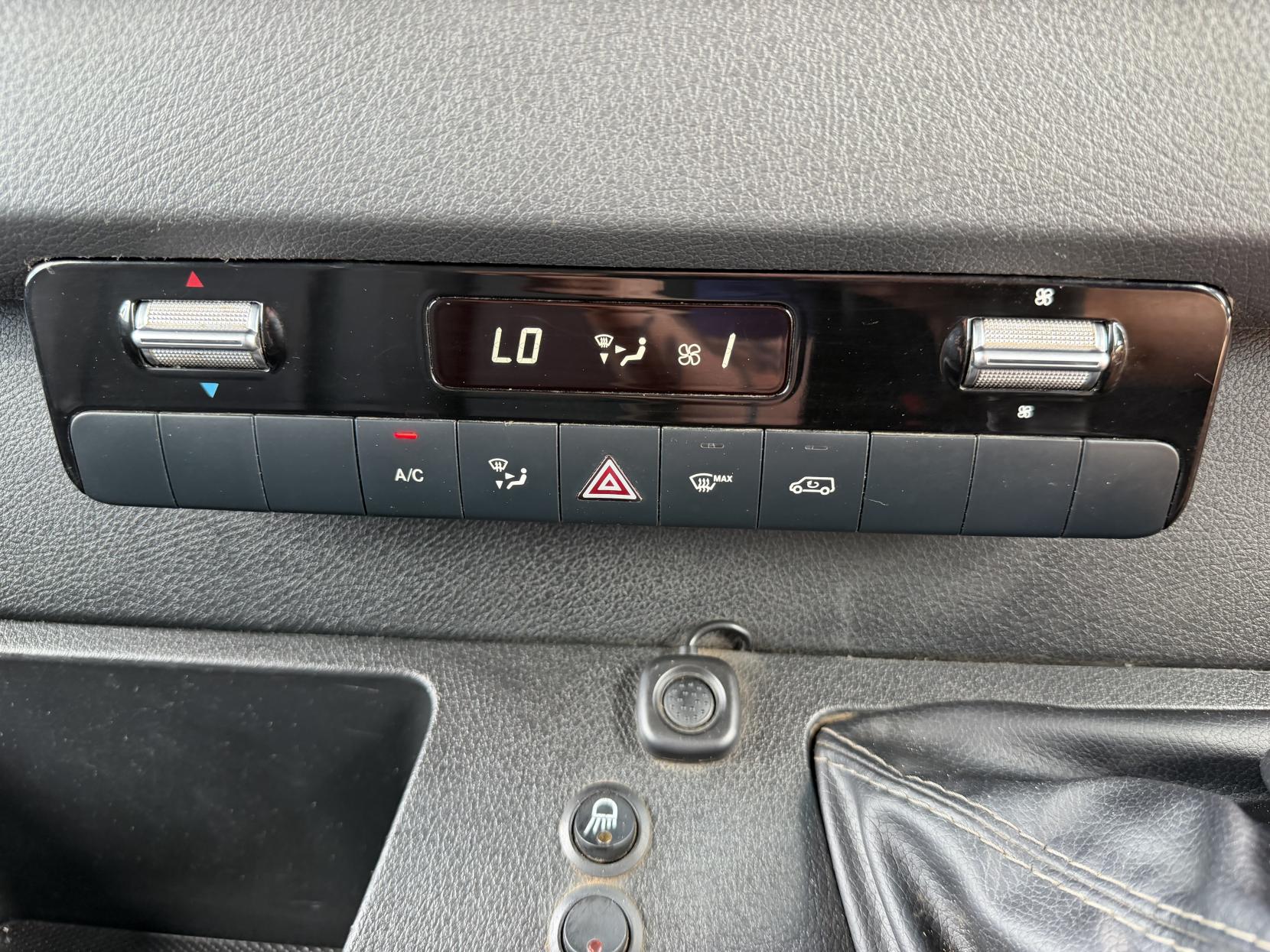 2021 Mercedes-Benz Sprinter 2.1 316 CDI Progressive Panel Van 5dr Diesel Manual RWD L2 H2 Euro 6 (s/s) (163 ps) - Thumbnail 24