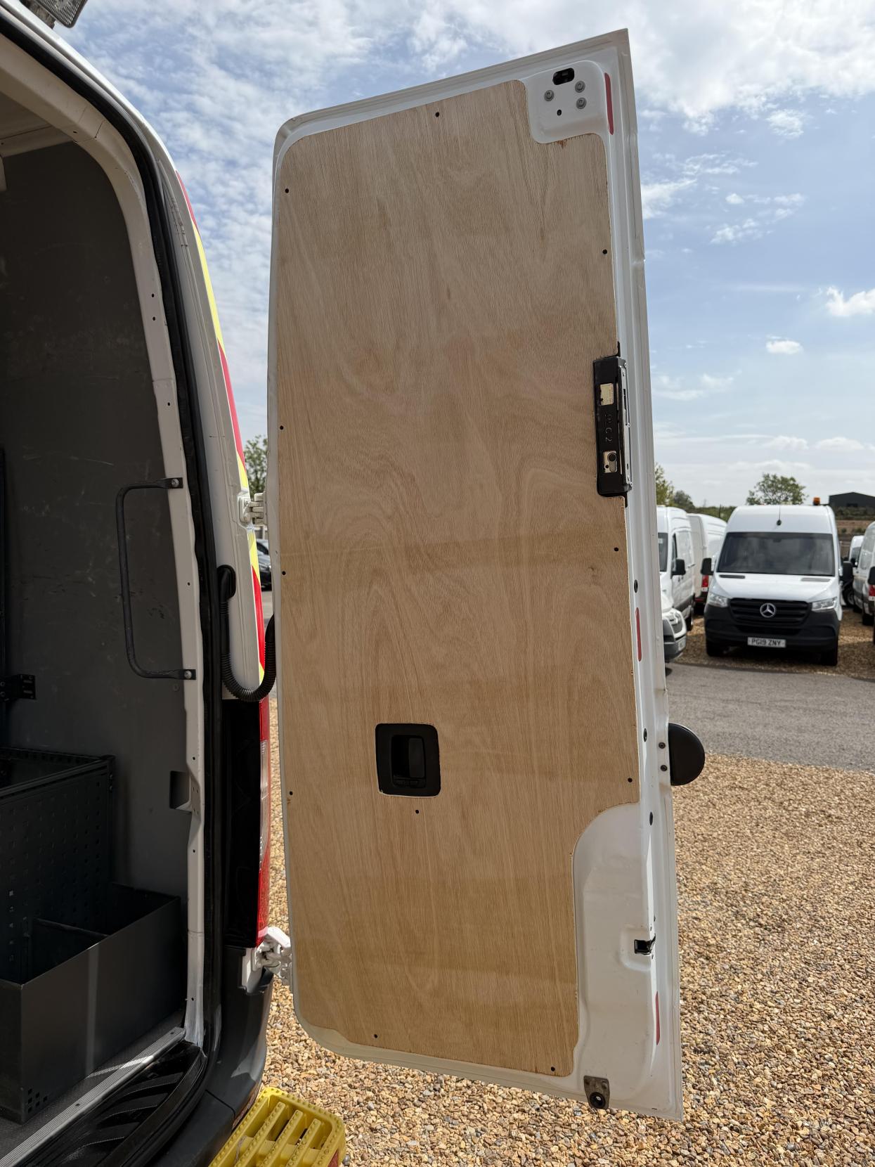 2021 Mercedes-Benz Sprinter 2.1 316 CDI Progressive Panel Van 5dr Diesel Manual RWD L2 H2 Euro 6 (s/s) (163 ps) - Thumbnail 50