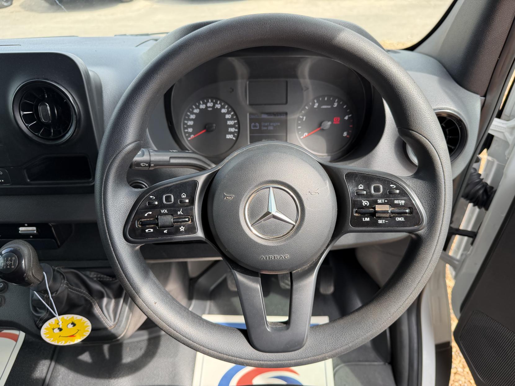 2021 Mercedes-Benz Sprinter 2.1 316 CDI Progressive Panel Van 5dr Diesel Manual RWD L2 H2 Euro 6 (s/s) (163 ps) - Thumbnail 23