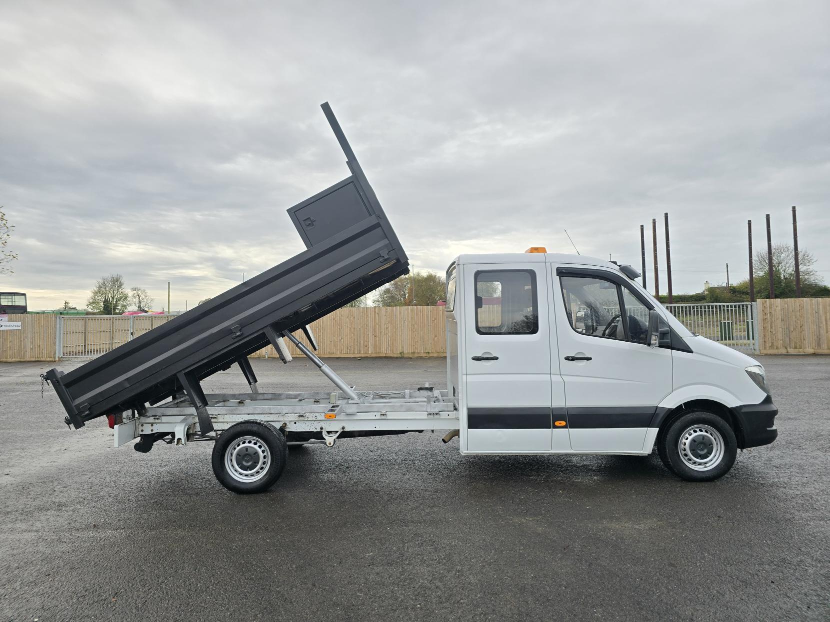 Mercedes-Benz Sprinter 2.1 314 CDI Chassis Cab 4dr Diesel Manual RWD L3 (209 g/km, 140 bhp)