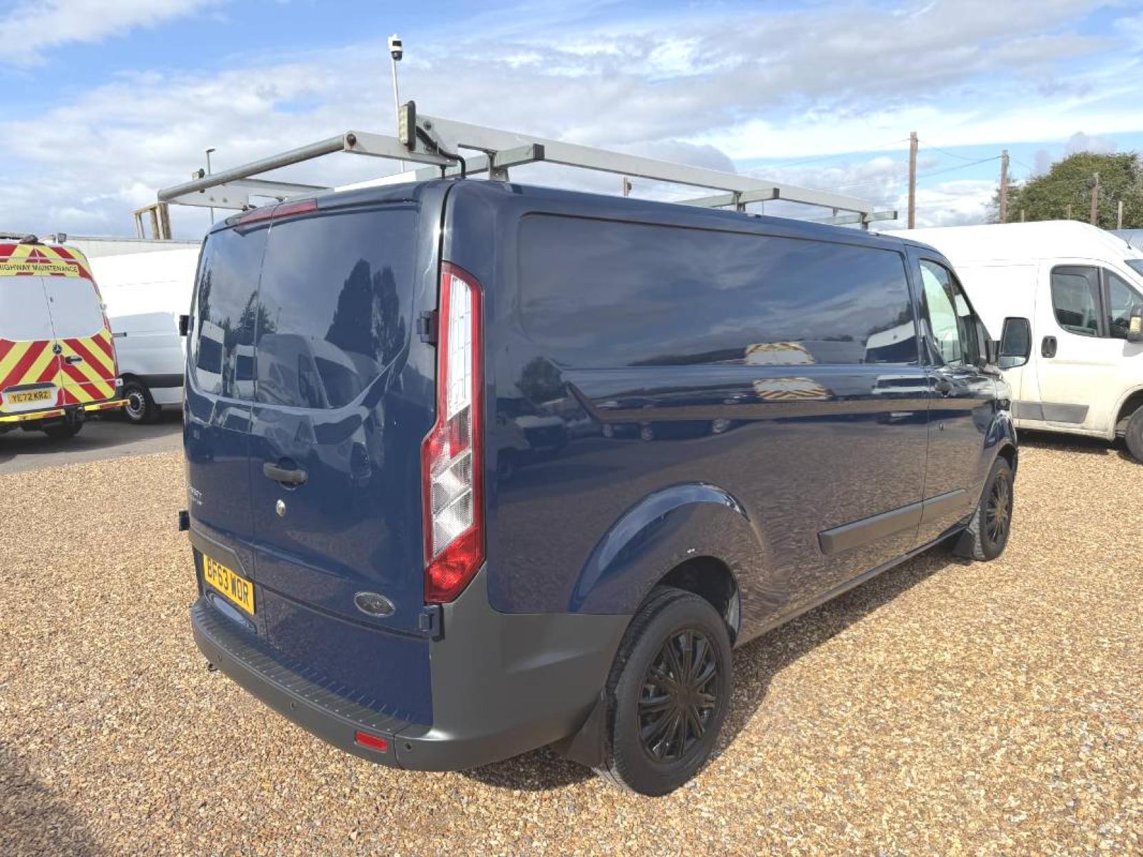 2013 Ford Transit Custom 2.2 TDCi 330 Trend Panel Van 5dr Diesel Manual L2 H1 (197 g/km, 123 bhp) - Thumbnail 10
