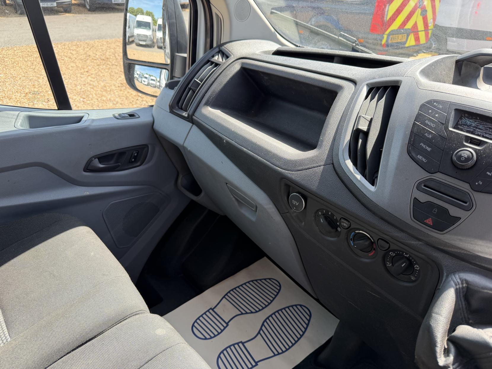 2017 Ford Transit 2.0 350 EcoBlue 1-Way Double Tipper Double Cab 4dr Diesel Manual RWD L3 Euro 6 (1-Way, 1-Stop) (130 ps) - Thumbnail 43