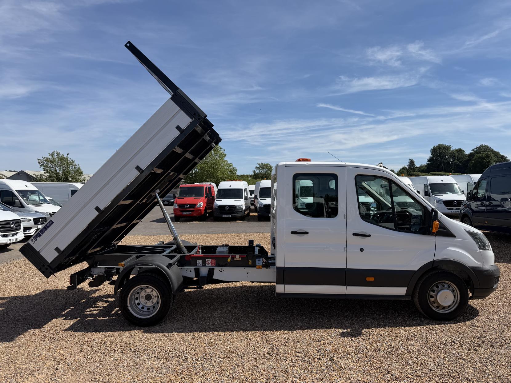 2017 Ford Transit 2.0 350 EcoBlue 1-Way Double Tipper Double Cab 4dr Diesel Manual RWD L3 Euro 6 (1-Way, 1-Stop) (130 ps) - Thumbnail 13