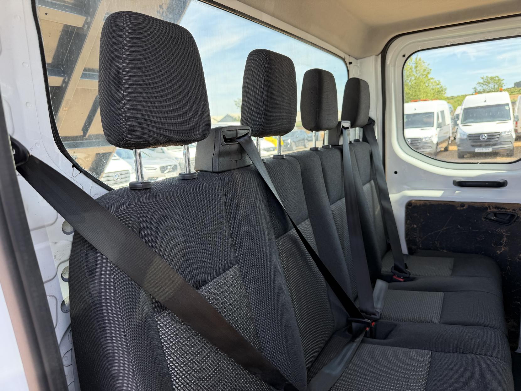 2017 Ford Transit 2.0 350 EcoBlue 1-Way Double Tipper Double Cab 4dr Diesel Manual RWD L3 Euro 6 (1-Way, 1-Stop) (130 ps) - Thumbnail 20