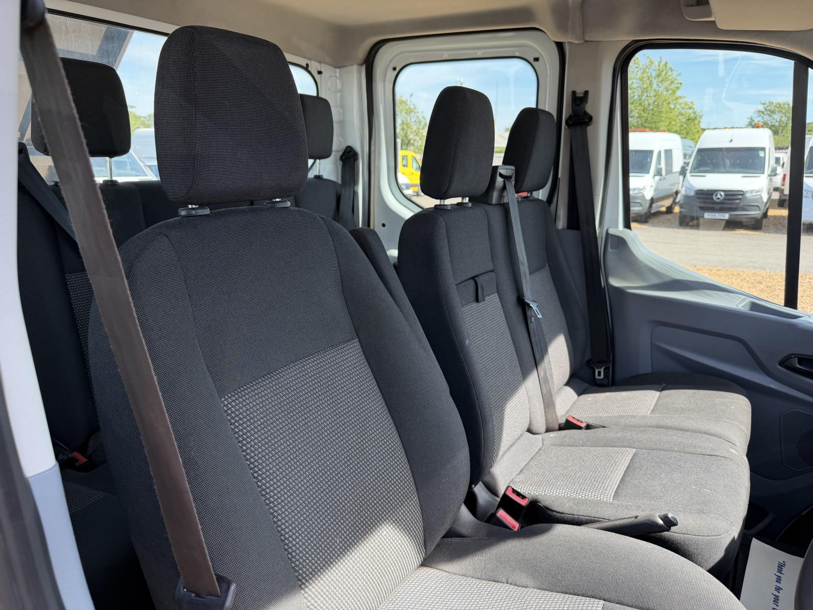 2017 Ford Transit 2.0 350 EcoBlue 1-Way Double Tipper Double Cab 4dr Diesel Manual RWD L3 Euro 6 (1-Way, 1-Stop) (130 ps) - Thumbnail 18