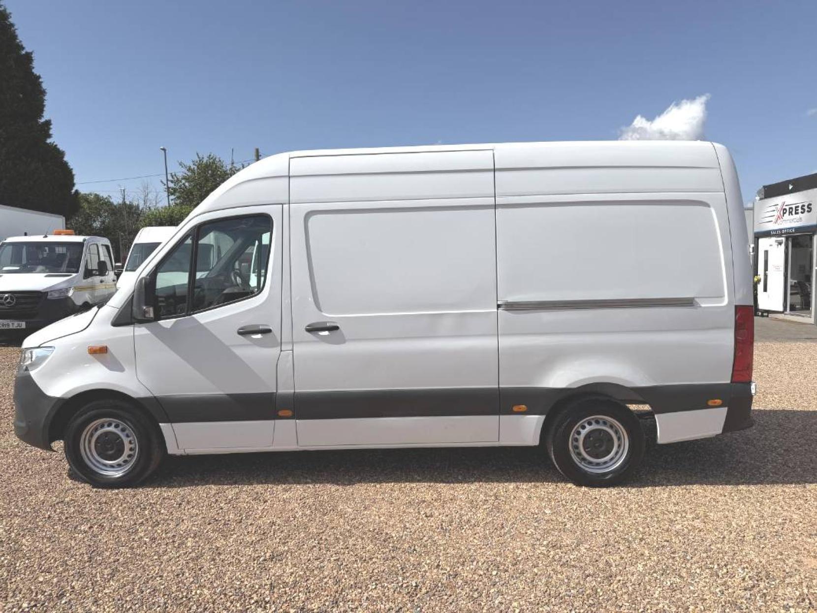 2018 Mercedes-Benz Sprinter 2.1 314 CDI Panel Van 5dr Diesel G-Tronic+ RWD L2 H1 Euro 6 (143 ps) - Thumbnail 8
