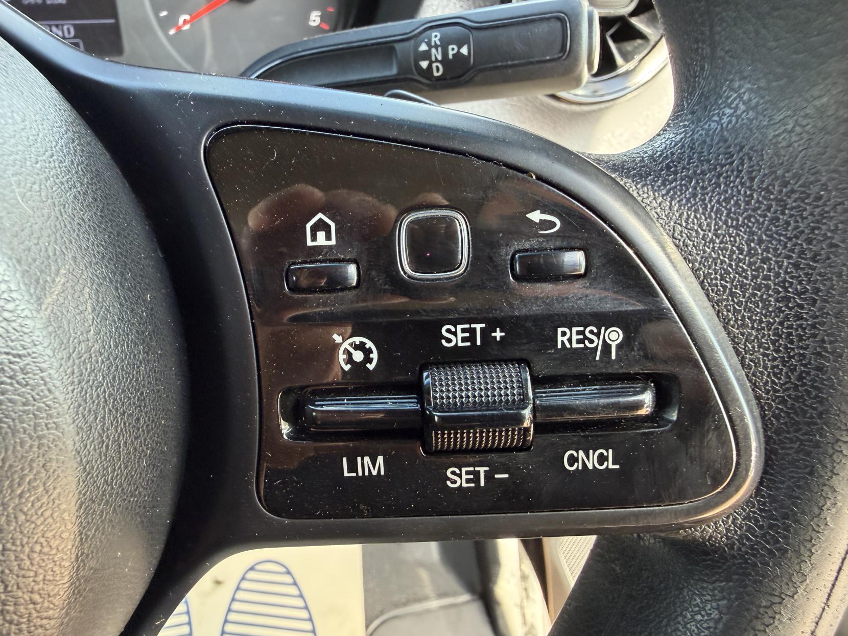 2018 Mercedes-Benz Sprinter 2.1 314 CDI Panel Van 5dr Diesel G-Tronic+ RWD L2 H1 Euro 6 (143 ps) - Thumbnail 35