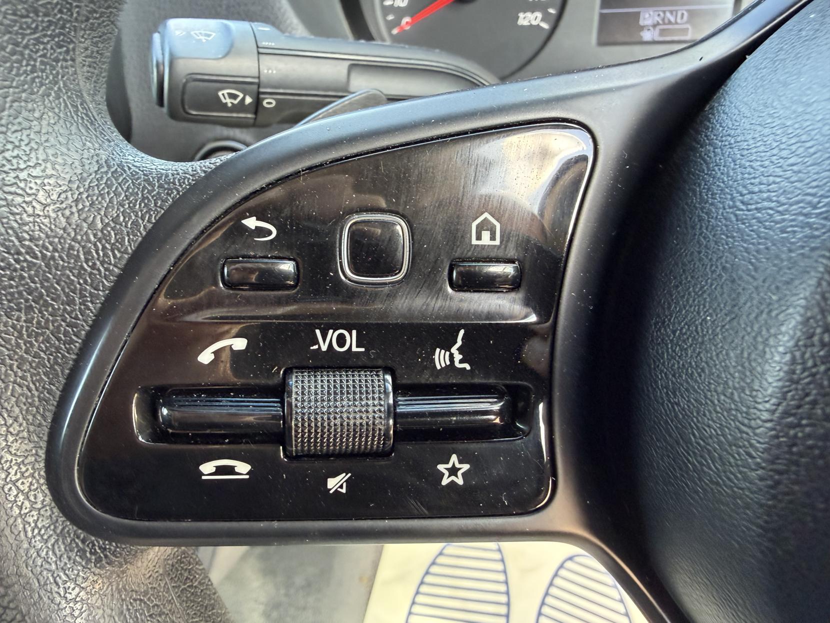 2018 Mercedes-Benz Sprinter 2.1 314 CDI Panel Van 5dr Diesel G-Tronic+ RWD L2 H1 Euro 6 (143 ps) - Thumbnail 37