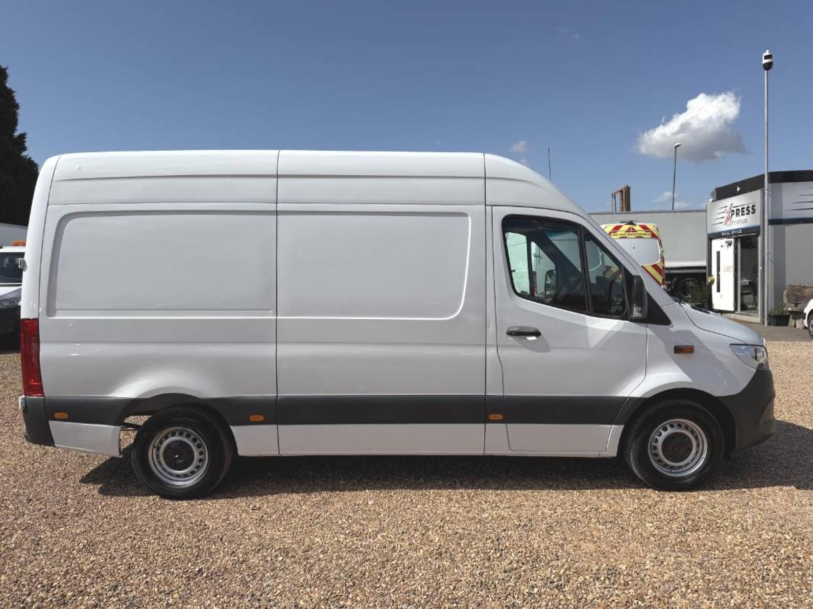 2018 Mercedes-Benz Sprinter 2.1 314 CDI Panel Van 5dr Diesel G-Tronic+ RWD L2 H1 Euro 6 (143 ps) - Thumbnail 12