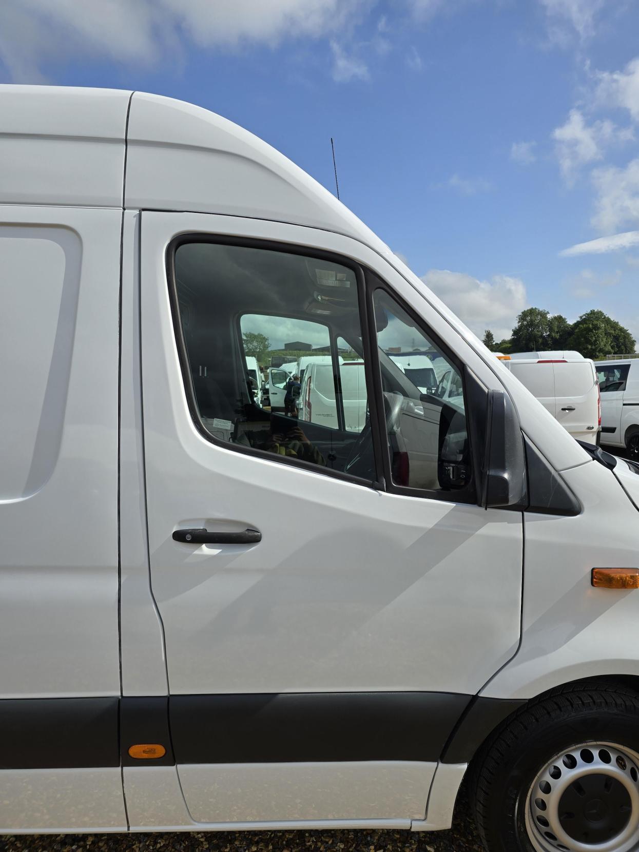 Mercedes-Benz Sprinter 2.1 311 CDI Panel Van 5dr Diesel Manual RWD L3 H2 Euro 6 (114 ps)
