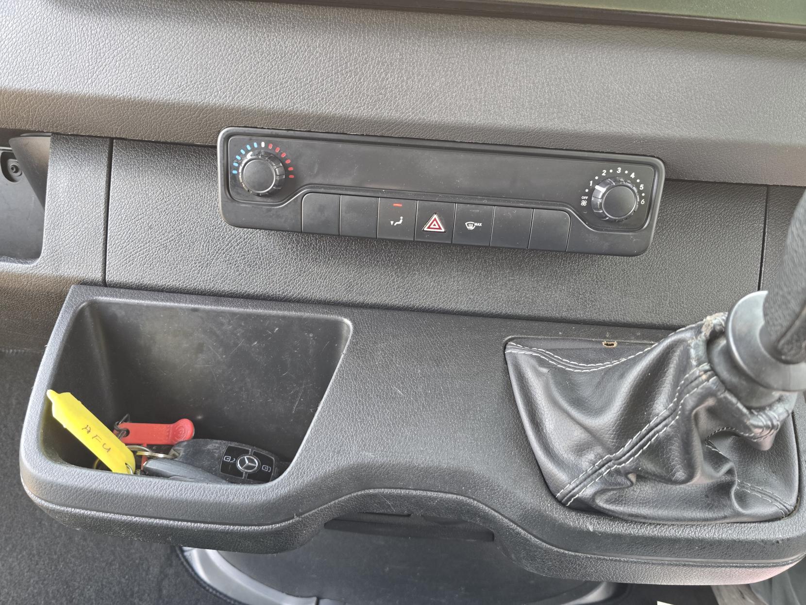 Mercedes-Benz Sprinter 2.1 311 CDI Panel Van 5dr Diesel Manual RWD L3 H2 Euro 6 (114 ps)