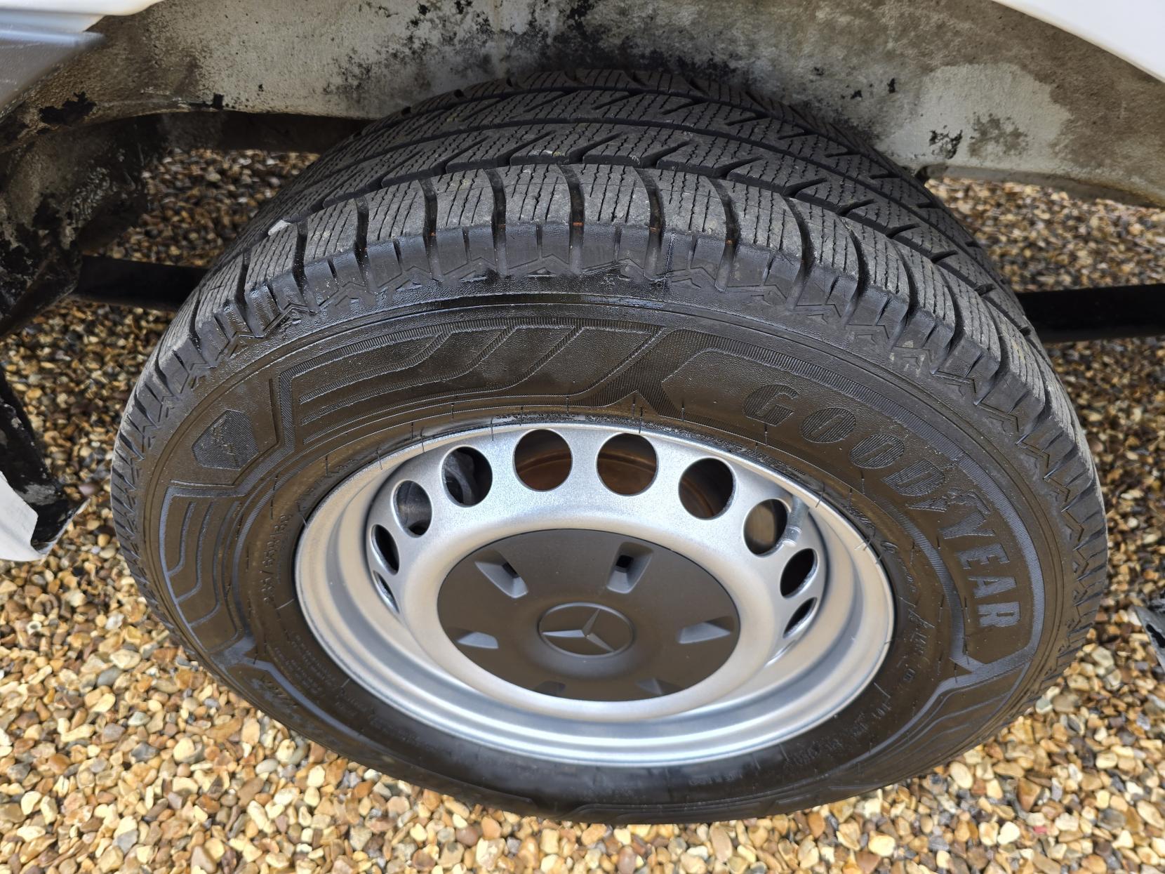 Mercedes-Benz Sprinter 2.1 311 CDI Panel Van 5dr Diesel Manual RWD L3 H2 Euro 6 (114 ps)