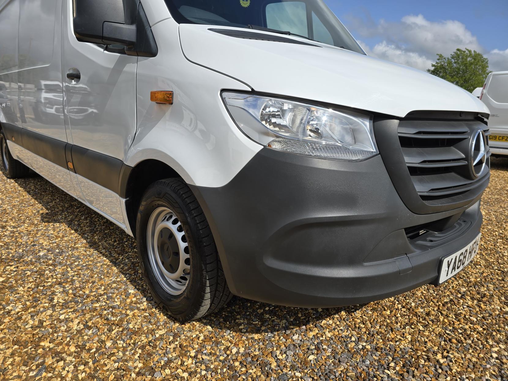 Mercedes-Benz Sprinter 2.1 311 CDI Panel Van 5dr Diesel Manual RWD L3 H2 Euro 6 (114 ps)