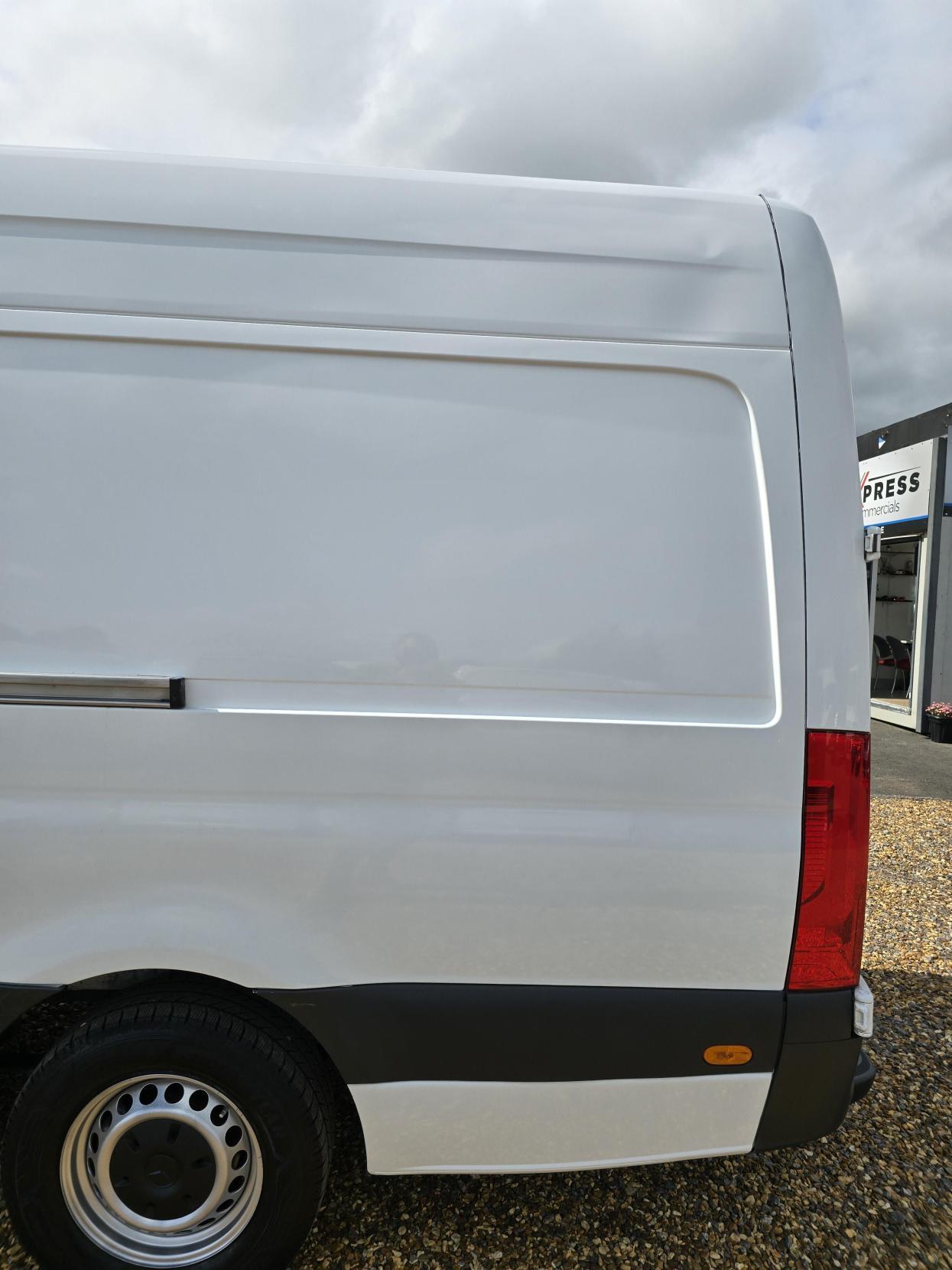 Mercedes-Benz Sprinter 2.1 311 CDI Panel Van 5dr Diesel Manual RWD L3 H2 Euro 6 (114 ps)