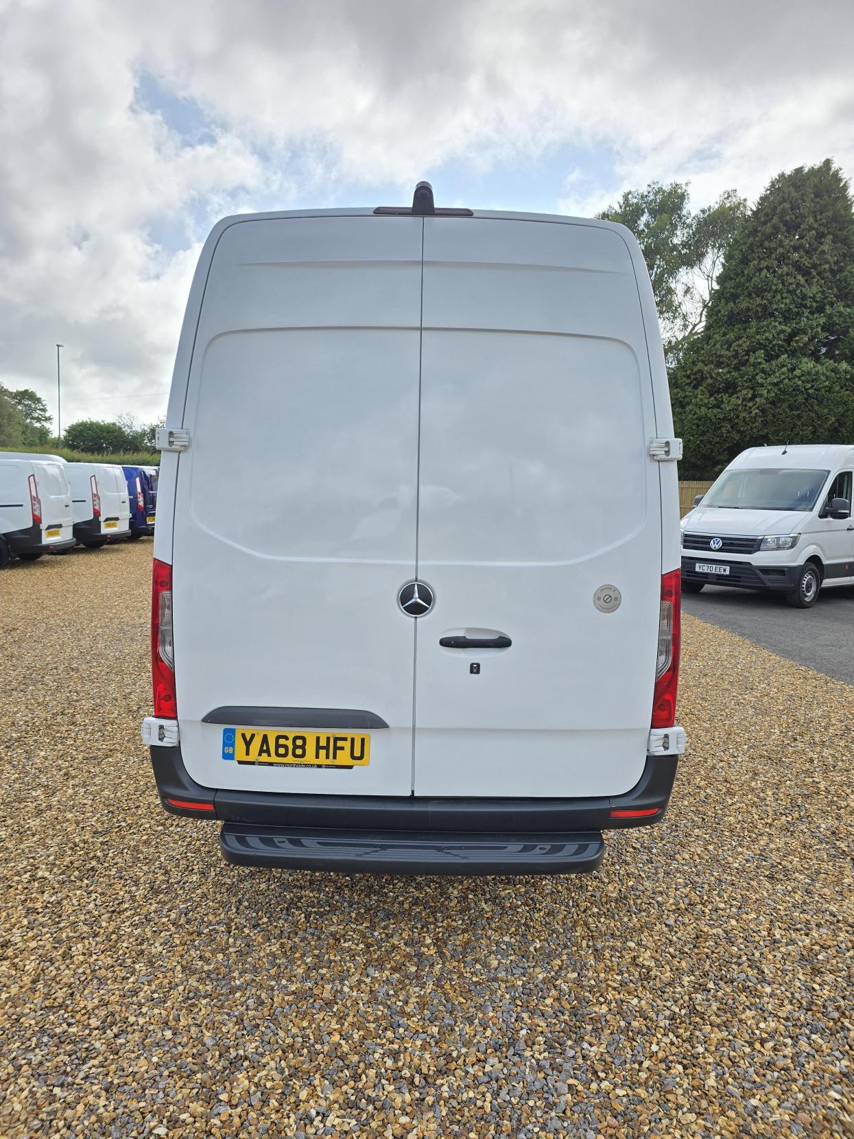 Mercedes-Benz Sprinter 2.1 311 CDI Panel Van 5dr Diesel Manual RWD L3 H2 Euro 6 (114 ps)