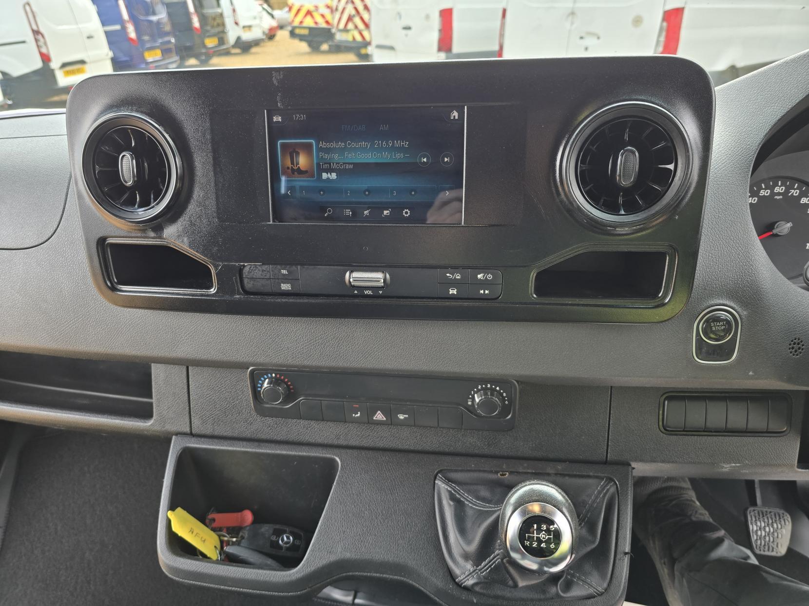 Mercedes-Benz Sprinter 2.1 311 CDI Panel Van 5dr Diesel Manual RWD L3 H2 Euro 6 (114 ps)