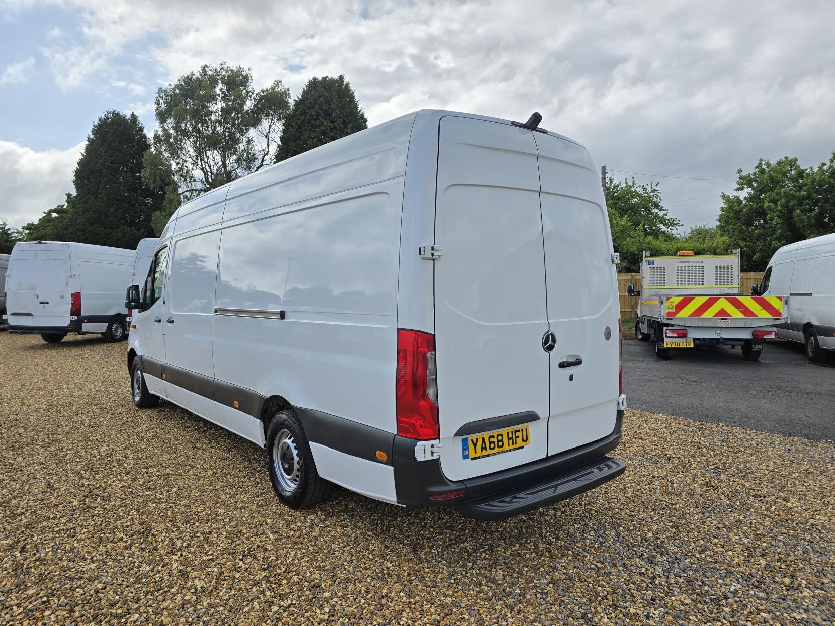 Mercedes-Benz Sprinter 2.1 311 CDI Panel Van 5dr Diesel Manual RWD L3 H2 Euro 6 (114 ps)