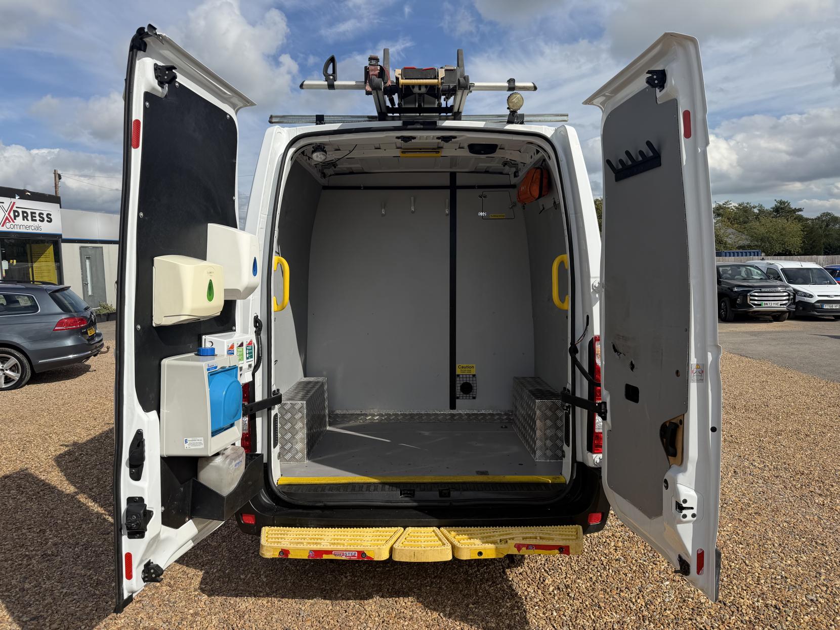 2019 Vauxhall Movano - Thumbnail 4