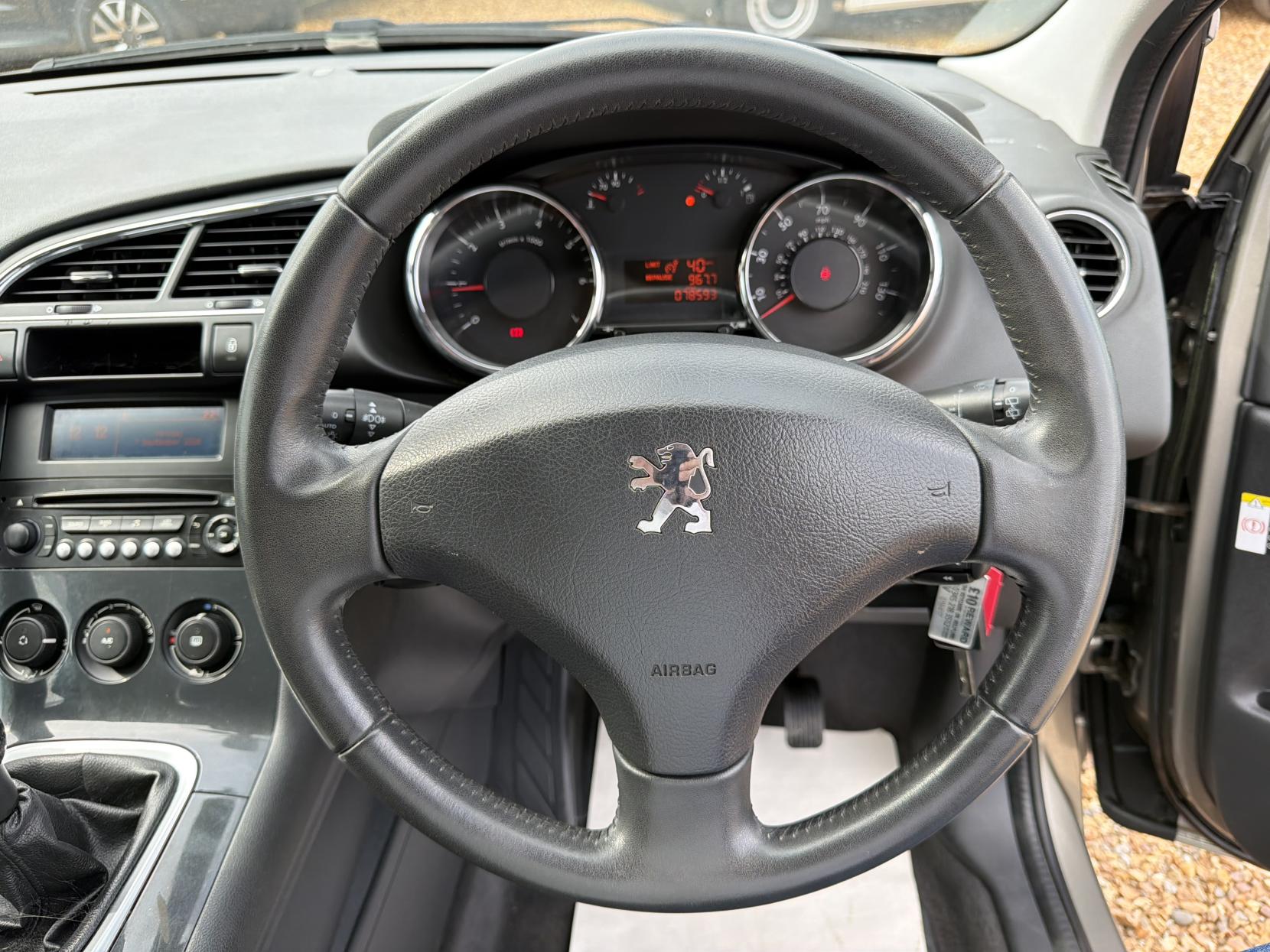2013 Peugeot 3008 1.6 VTi Active SUV 5dr Petrol Manual Euro 5 (120 ps) - Thumbnail 17