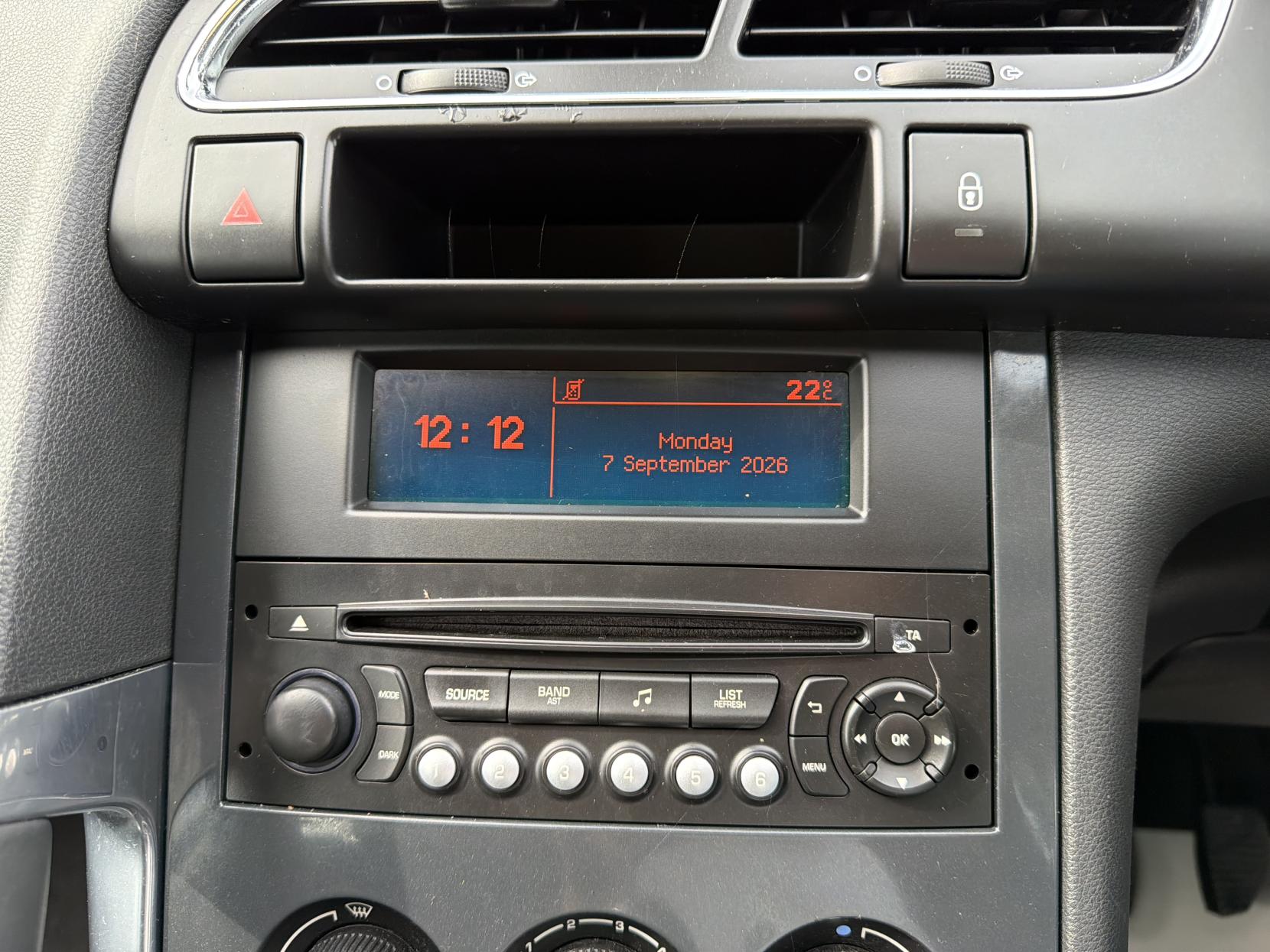 2013 Peugeot 3008 1.6 VTi Active SUV 5dr Petrol Manual Euro 5 (120 ps) - Thumbnail 19