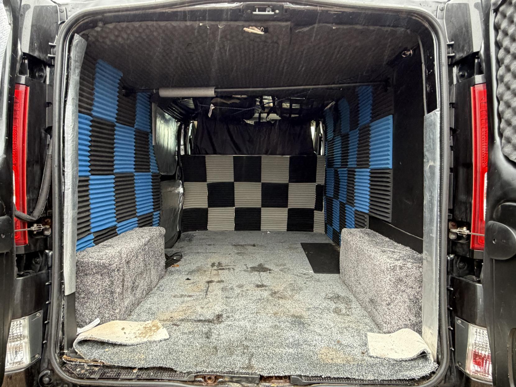 Renault Trafic 2.0 dCi LL29 Sport Crew Van 4dr Diesel Manual L3 H1 (Phase 3, 6 Seats) (207 g/km, 115 bhp)