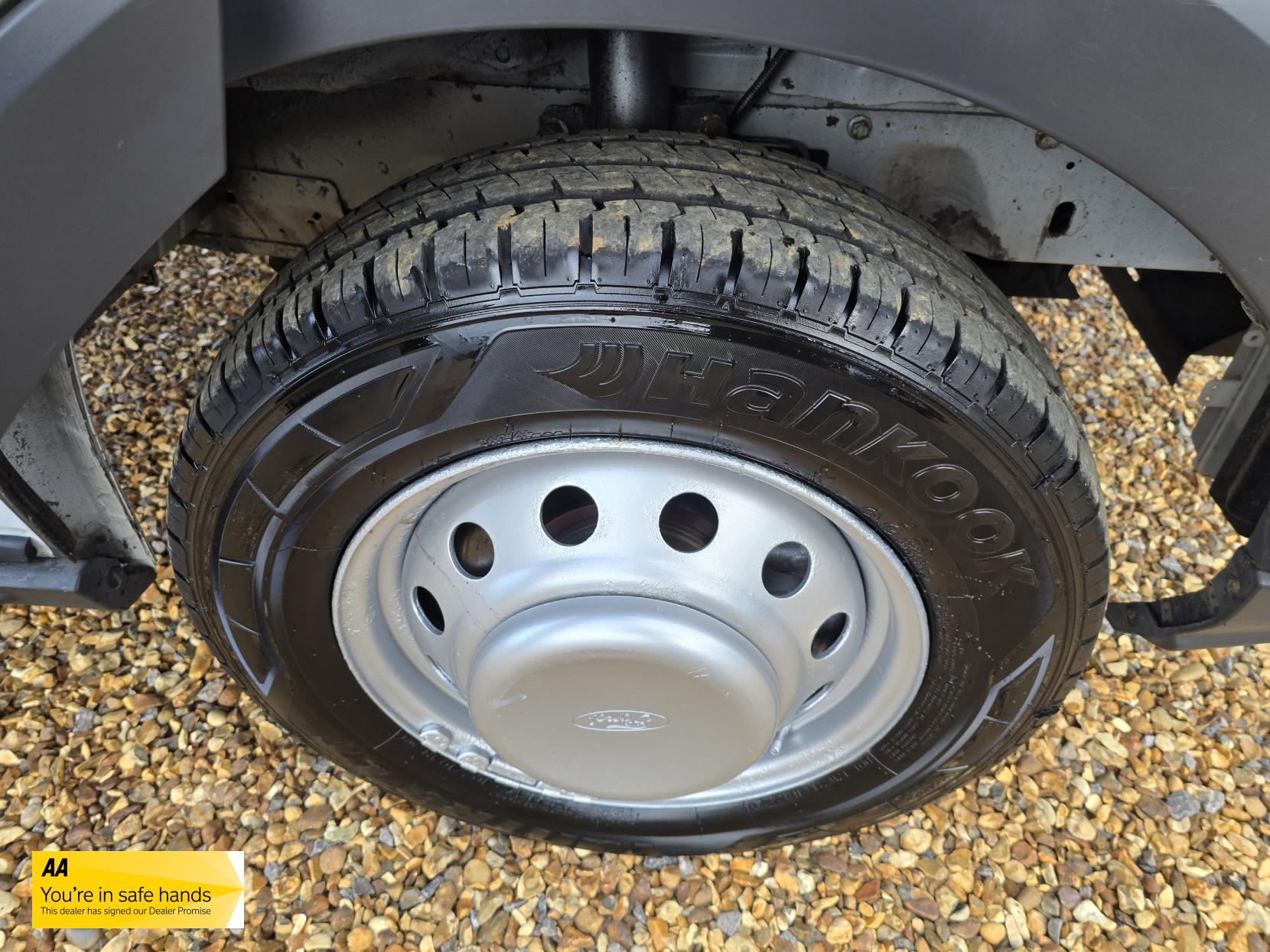 Ford Transit 2.2 TDCi 350 1-Way Tipper 2dr Diesel Manual RWD L2 Euro 5 (s/s) (1-Stop) (125 ps)