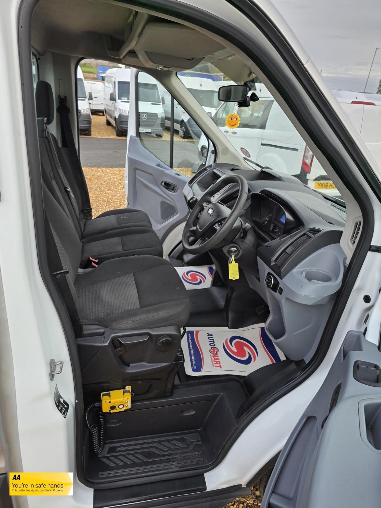 Ford Transit 2.2 TDCi 350 1-Way Tipper 2dr Diesel Manual RWD L2 Euro 5 (s/s) (1-Stop) (125 ps)