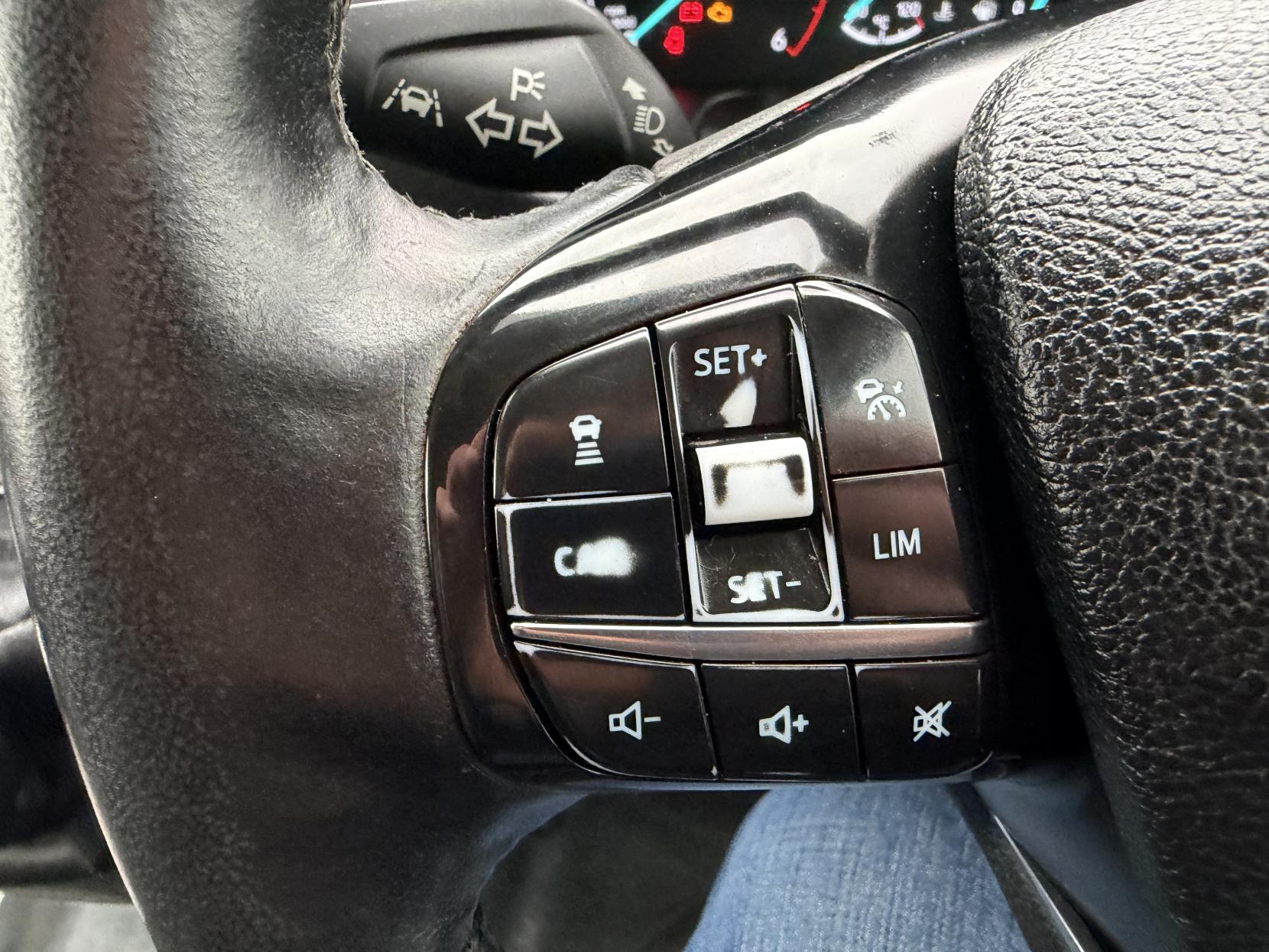 Ford Transit 2.0 350 EcoBlue Leader Panel Van 5dr Diesel Manual RWD L2 H3 Euro 6 (s/s) (130 ps)