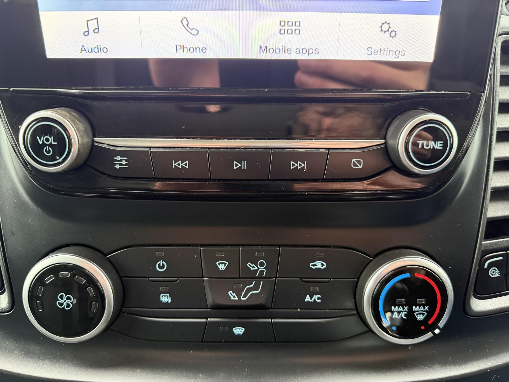 Ford Transit 2.0 350 EcoBlue Leader Panel Van 5dr Diesel Manual RWD L2 H3 Euro 6 (s/s) (130 ps)