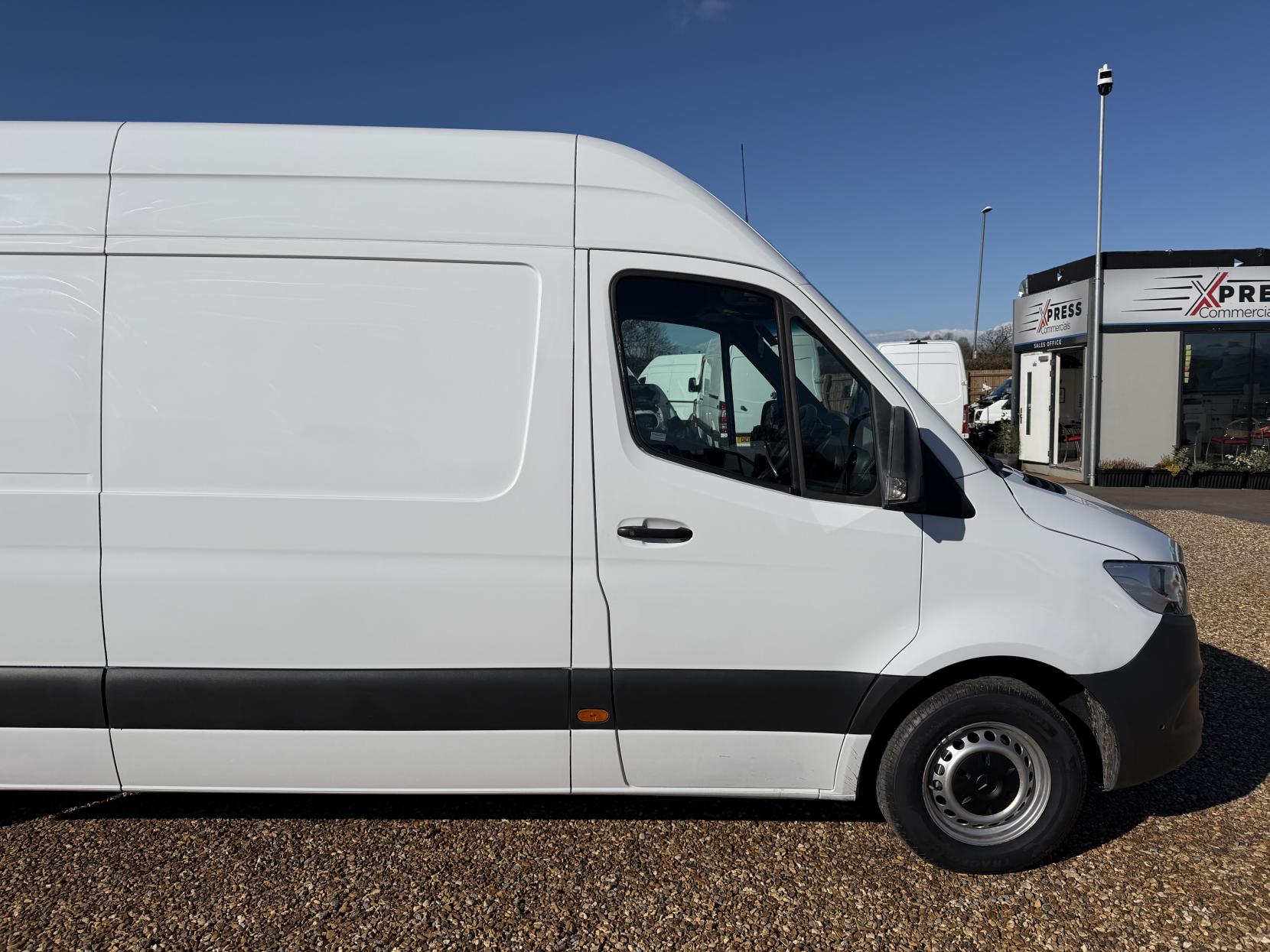 Mercedes-Benz Sprinter 2.1 314 CDI Panel Van 5dr Diesel Manual RWD L3 H2 Euro 6 (143 ps)
