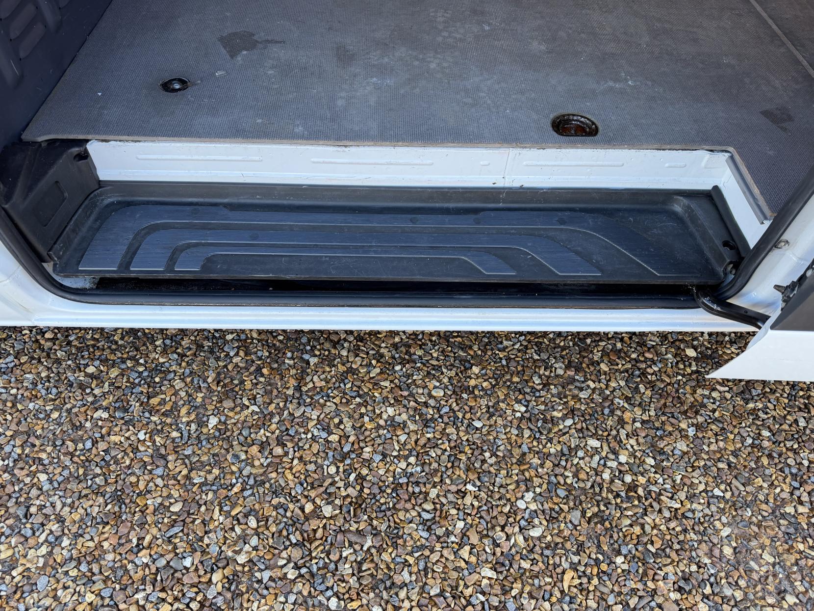 Mercedes-Benz Sprinter 2.1 314 CDI Panel Van 5dr Diesel Manual RWD L3 H2 Euro 6 (143 ps)