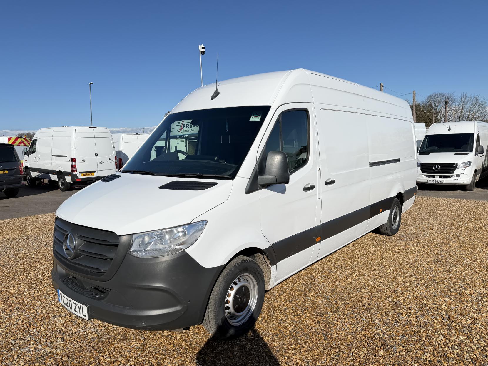 Mercedes-Benz Sprinter 2.1 314 CDI Panel Van 5dr Diesel Manual RWD L3 H2 Euro 6 (143 ps)