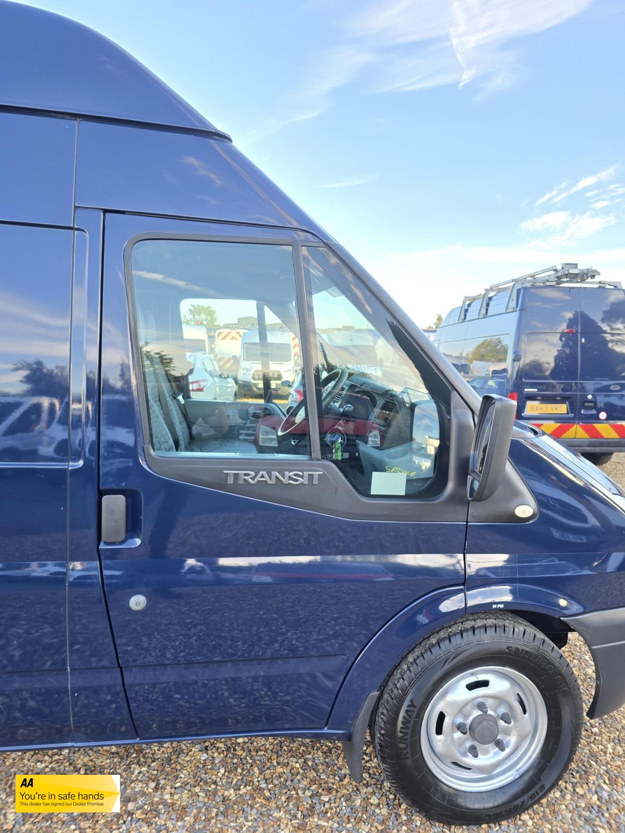 Ford Transit 2.2 TDCi 350 Panel Van 3dr Diesel Manual FWD L2 H3 (209 g/km, 123 bhp)