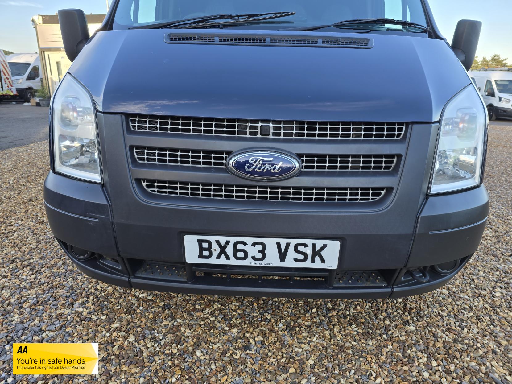 Ford Transit 2.2 TDCi 350 Panel Van 3dr Diesel Manual FWD L2 H3 (209 g/km, 123 bhp)