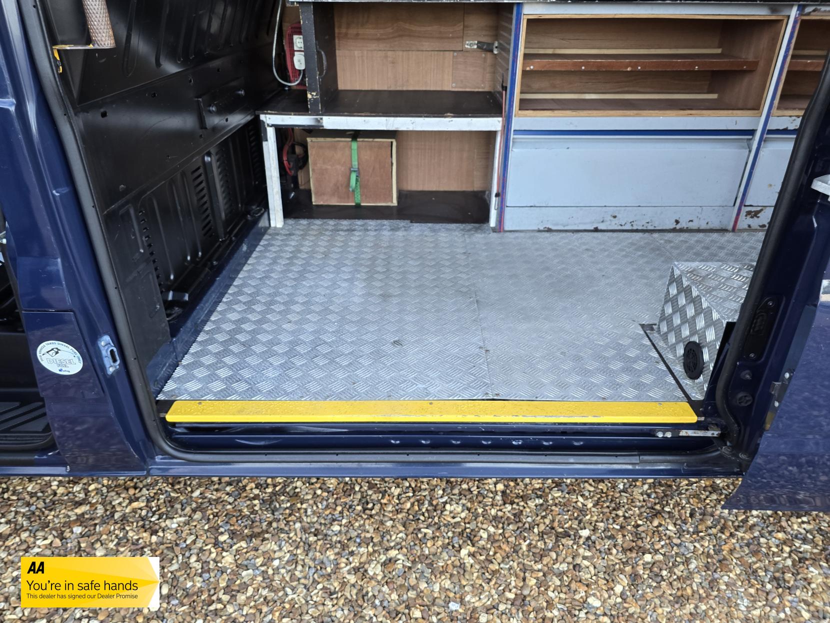 Ford Transit 2.2 TDCi 350 Panel Van 3dr Diesel Manual FWD L2 H3 (209 g/km, 123 bhp)