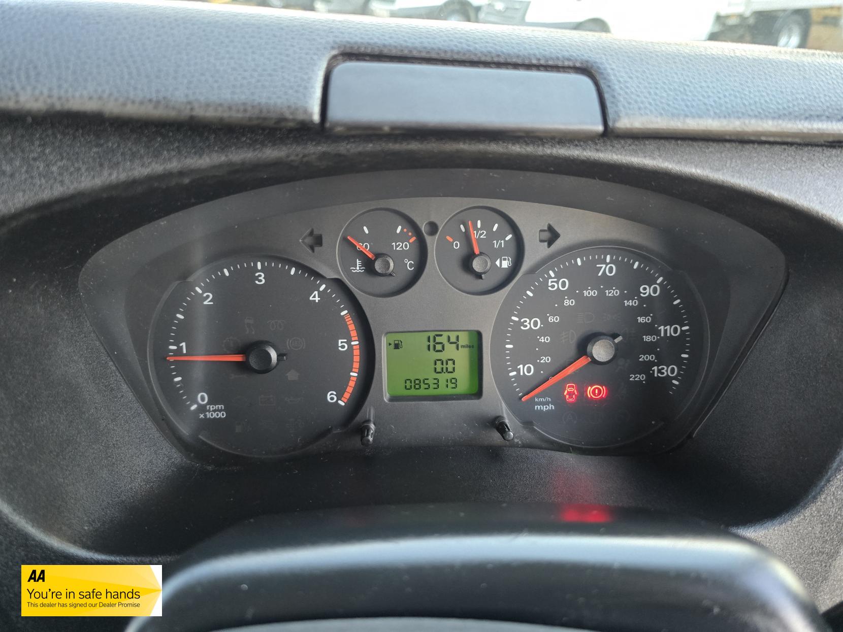 Ford Transit 2.2 TDCi 350 Panel Van 3dr Diesel Manual FWD L2 H3 (209 g/km, 123 bhp)