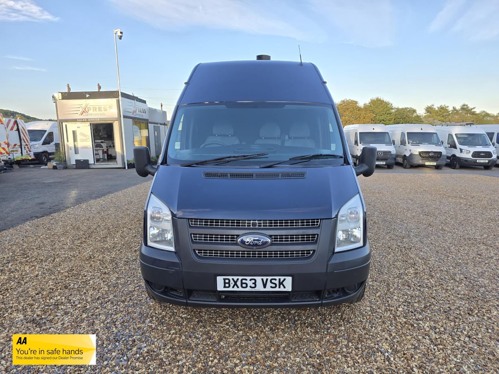 Ford Transit 2.2 TDCi 350 Panel Van 3dr Diesel Manual FWD L2 H3 (209 g/km, 123 bhp)