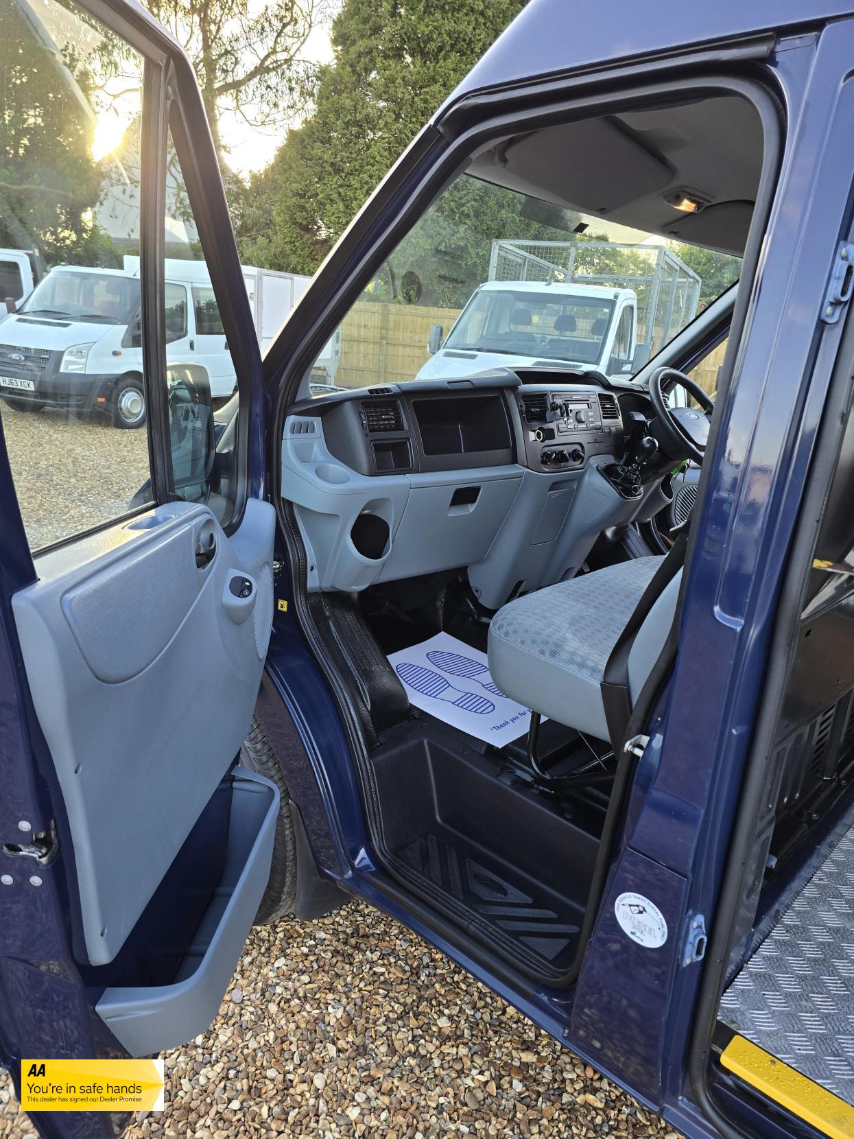 Ford Transit 2.2 TDCi 350 Panel Van 3dr Diesel Manual FWD L2 H3 (209 g/km, 123 bhp)