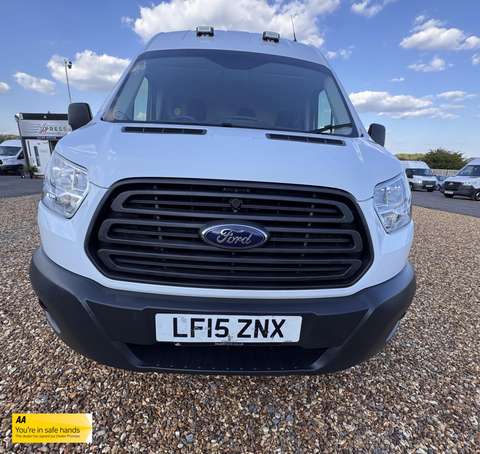 Ford Transit 2.2 TDCi 350 Panel Van 5dr Diesel Manual RWD L2 H3 Euro 5 (125 ps)