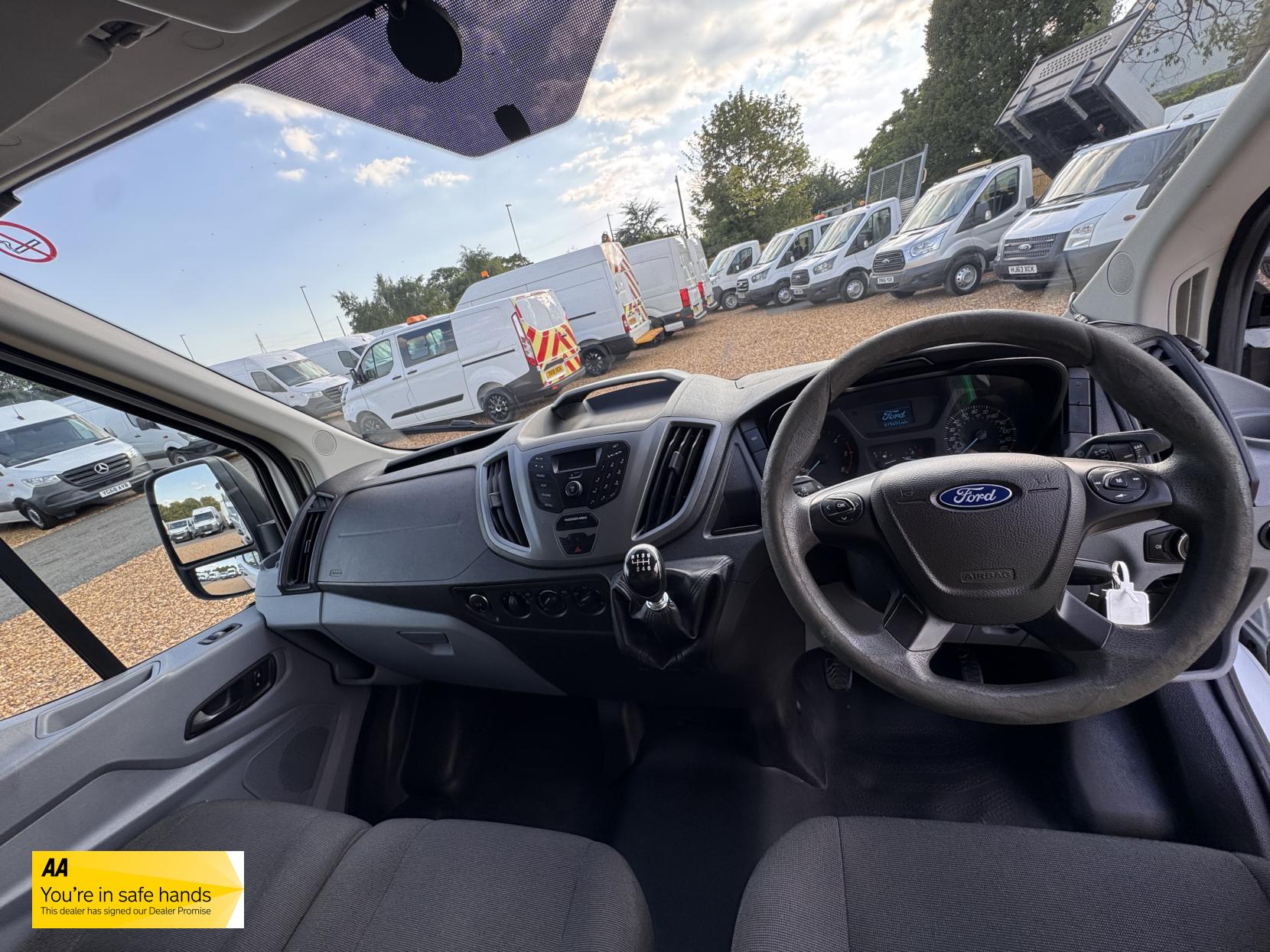 Ford Transit 2.2 TDCi 350 Panel Van 5dr Diesel Manual RWD L2 H3 Euro 5 (125 ps)