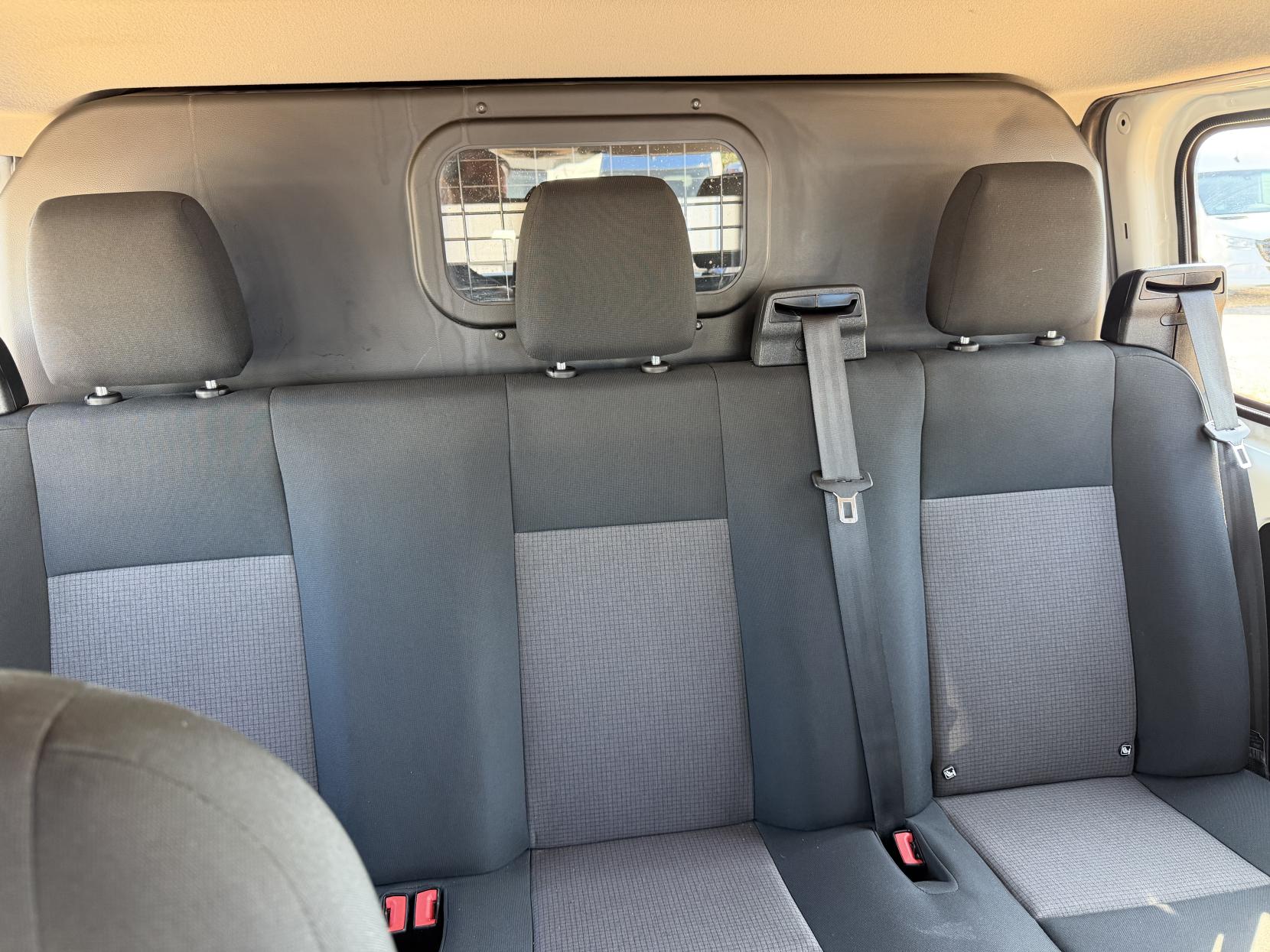 Ford Transit Custom 2.0 280 EcoBlue Leader Crew Van Double Cab 5dr Diesel Manual L1 H1 Euro 6 (s/s) (105 ps)