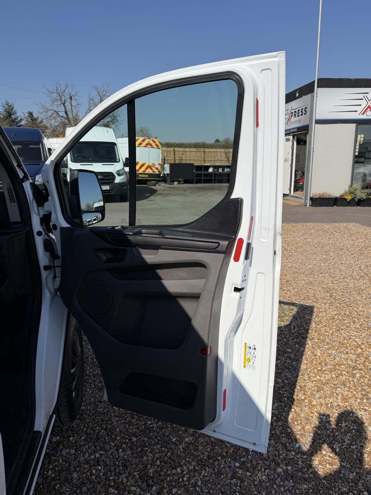 Ford Transit Custom 2.0 280 EcoBlue Leader Crew Van Double Cab 5dr Diesel Manual L1 H1 Euro 6 (s/s) (105 ps)