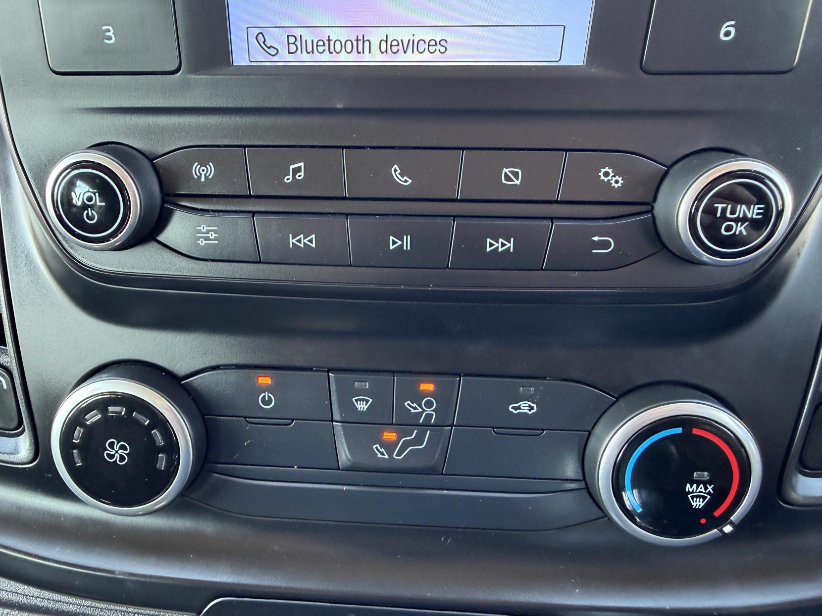 Ford Transit Custom 2.0 280 EcoBlue Leader Crew Van Double Cab 5dr Diesel Manual L1 H1 Euro 6 (s/s) (105 ps)